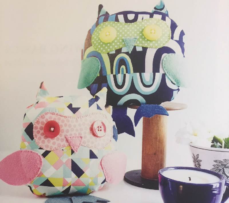 Owl toys Owl Toys - using colourful print fabric, felt and buttons