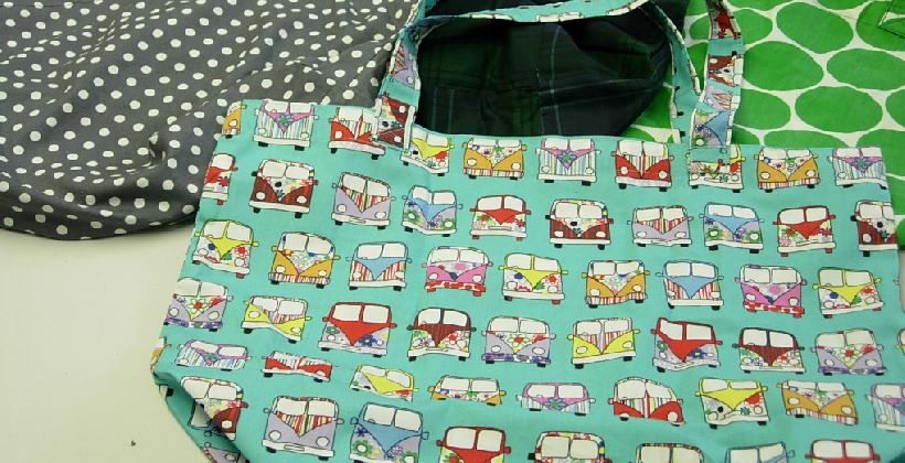 Tote bag - a foldable bag is an easy sewing project for children