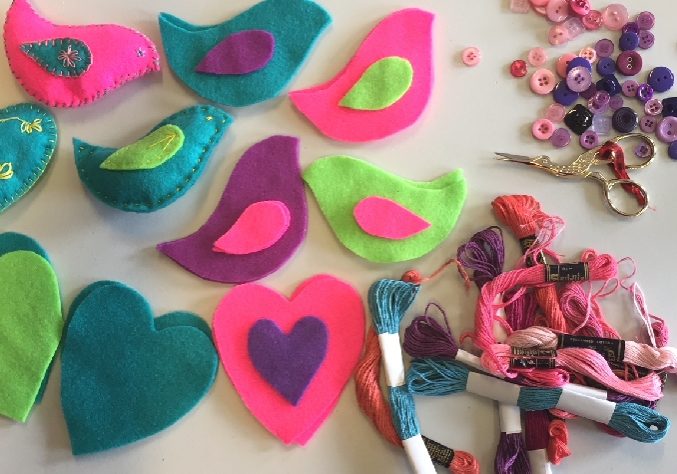 Kids Craft Course Kids craft course - hand and machine embroidery, and mixed media art projects